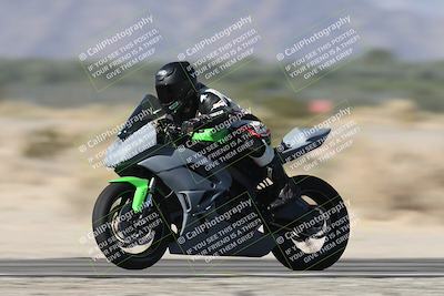media/Dec-01-2025-Moto Forza (Mon) [[2daa91e15f]]/1-Advanced Group/Session 3 Turn 3 Exit Bump Pans/